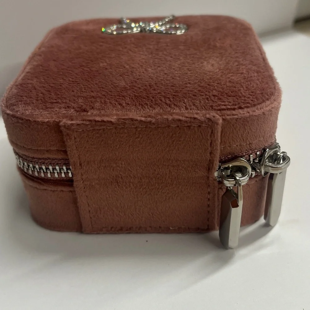 Dusty Rose Velvet Travel Zip Around Jewelry Case 3.75” x 3.75 x 2”